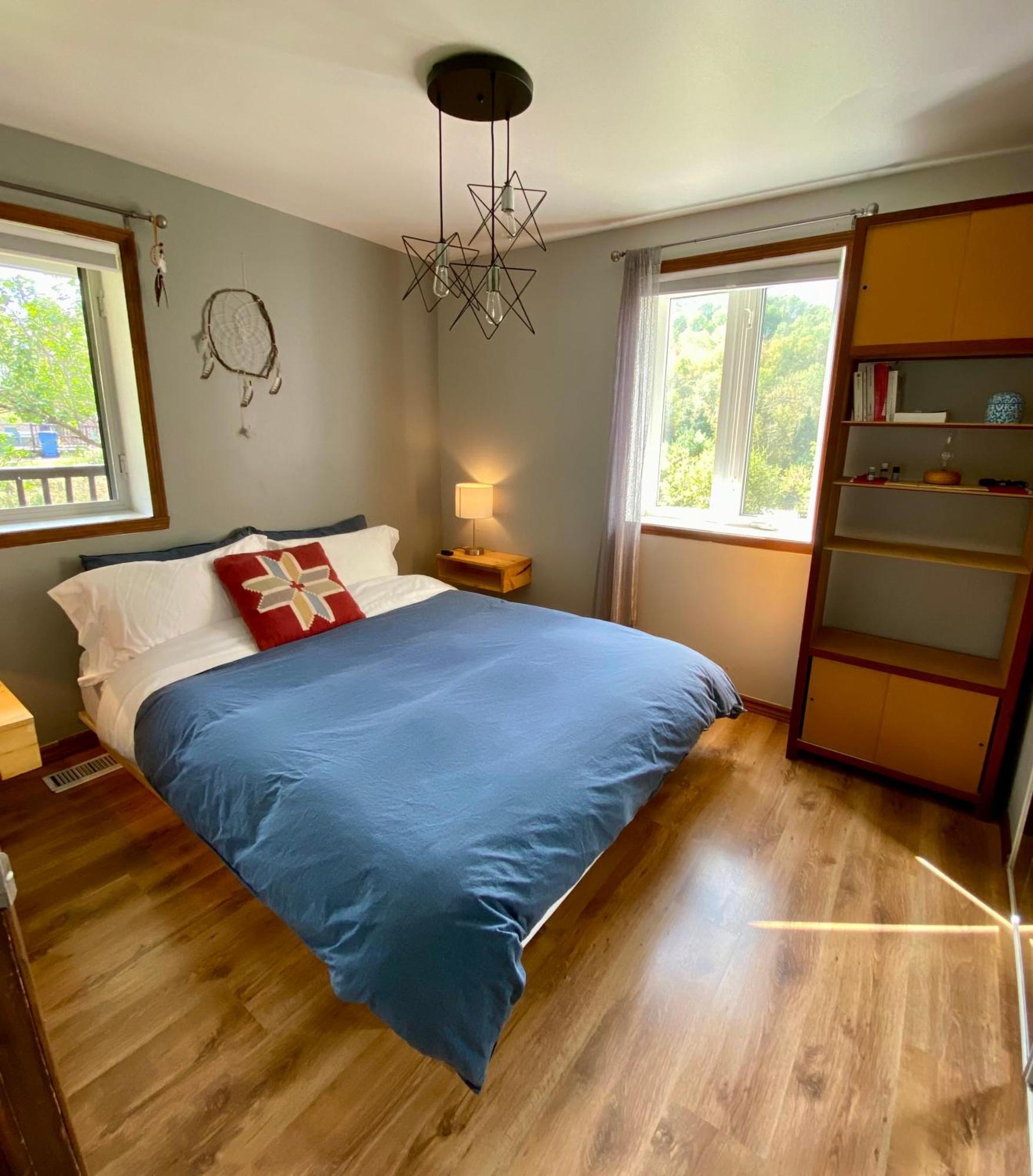 Belle Maison Avec Vue Sur La Riviere L'Anse-Saint-Jean Bagian luar foto